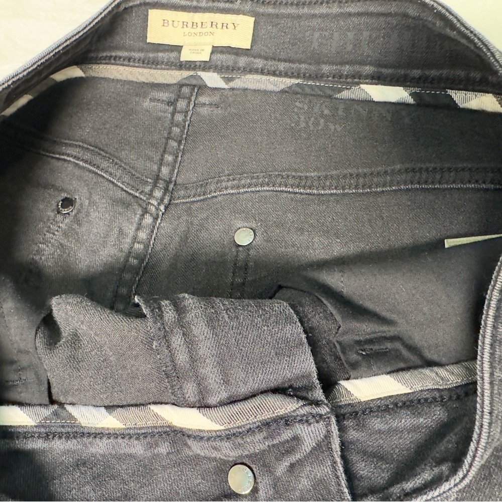 Burberry Women’s Thurlestone Black Skinny Jeans, Size 30 R - Picture 4 of 9